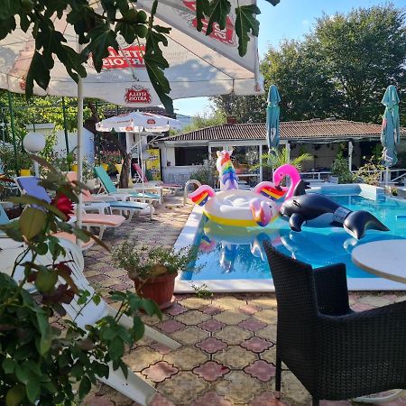 Hotel Rai Obrochishte Ngoại thất bức ảnh