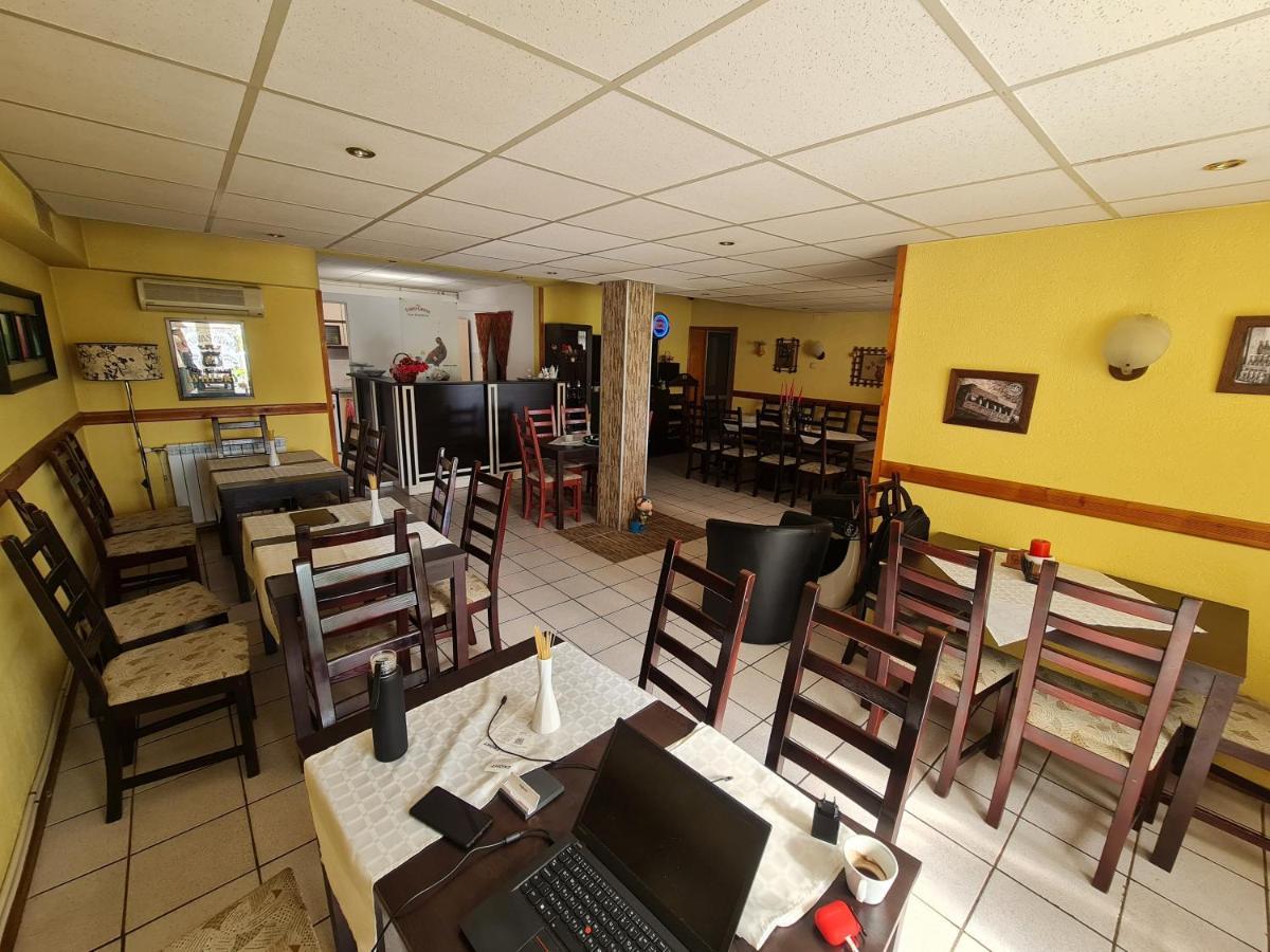 Hotel Rai Obrochishte Ngoại thất bức ảnh